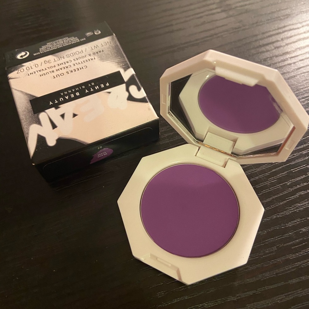 Fenty Beauty Cheeks Out Freestyle Cream Blush